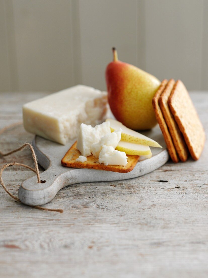 Goat Cheese with Pears and Crackers