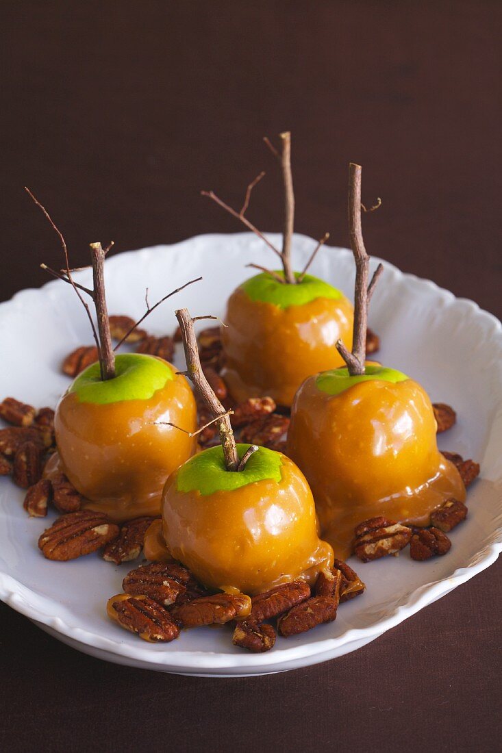 Caramel Apples with Pecans