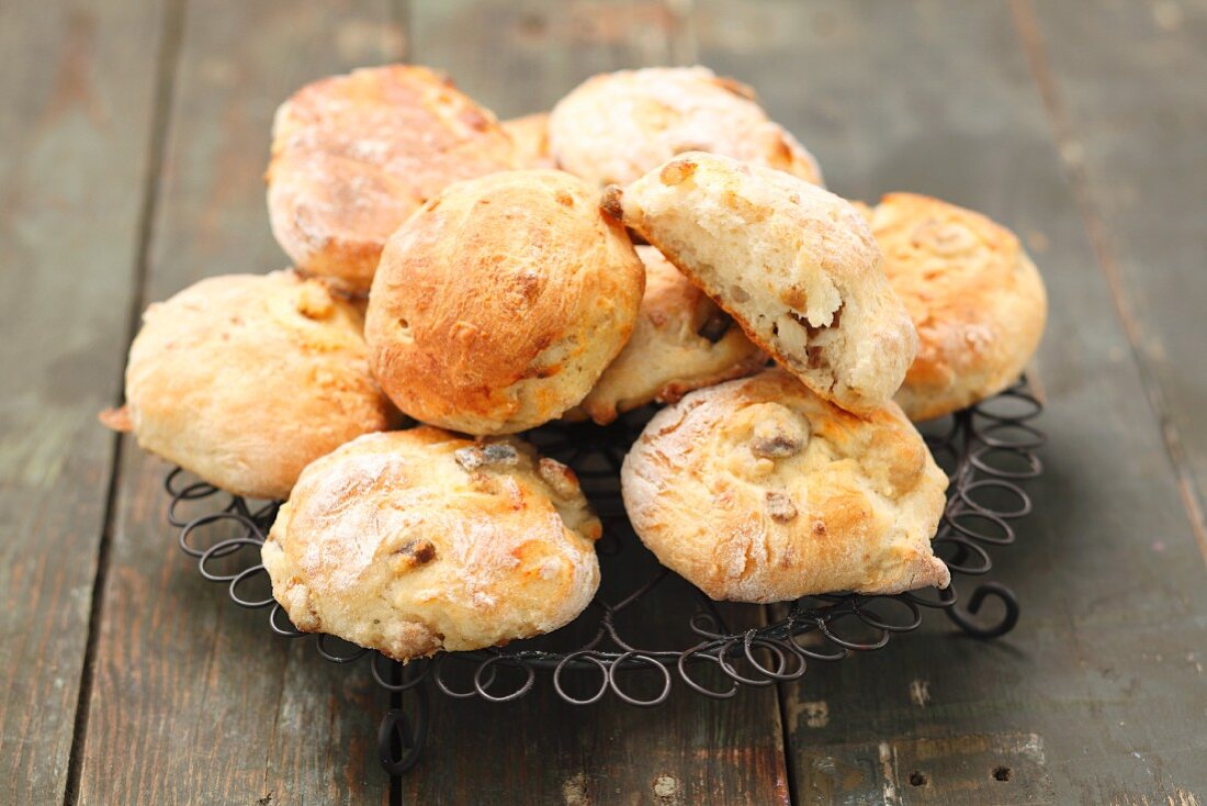 Yeast-raised rolls with herring