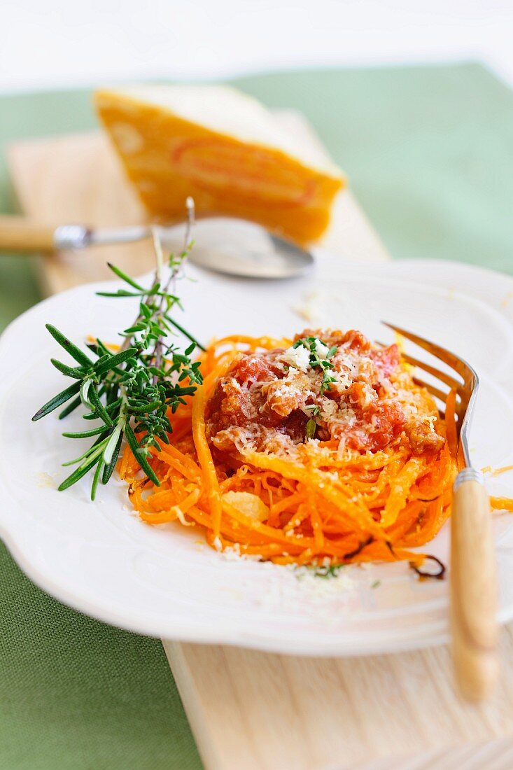 Carrot nest with tomatoes and parmesan