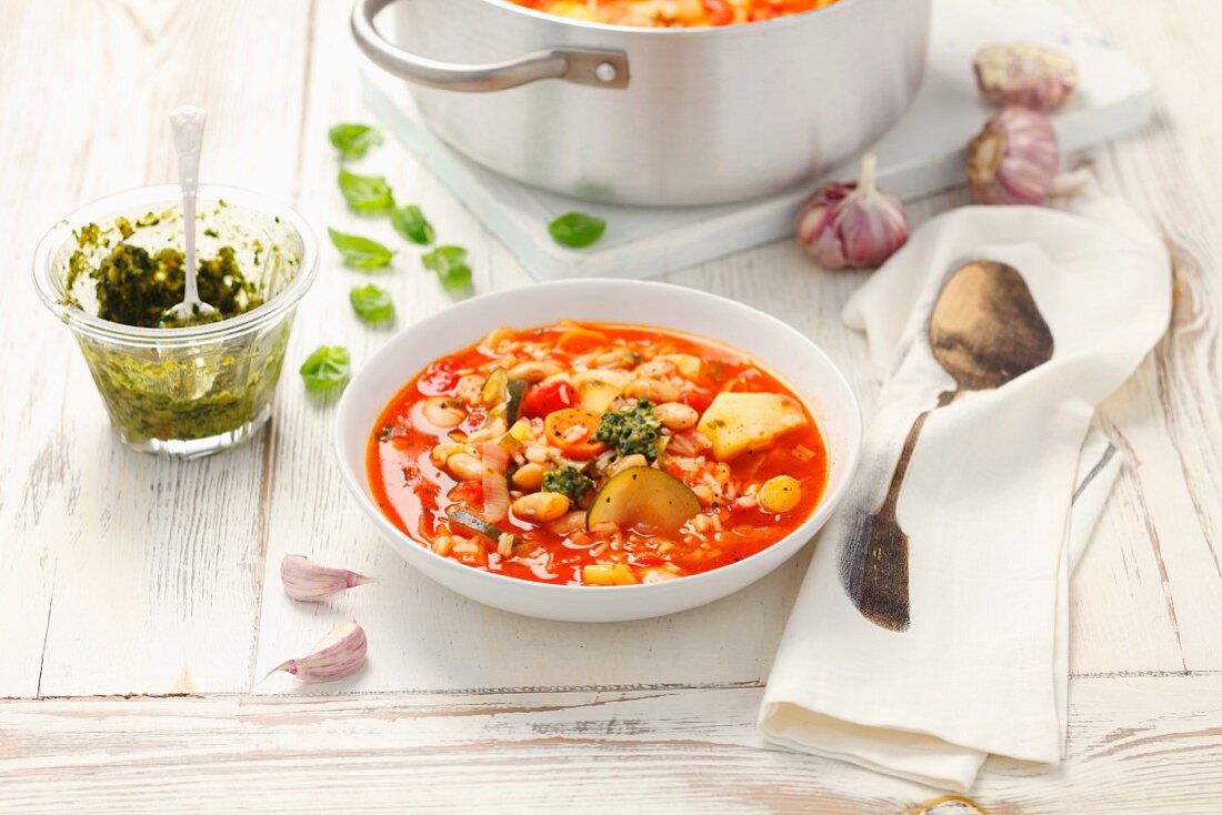 Vegetable soup with pesto