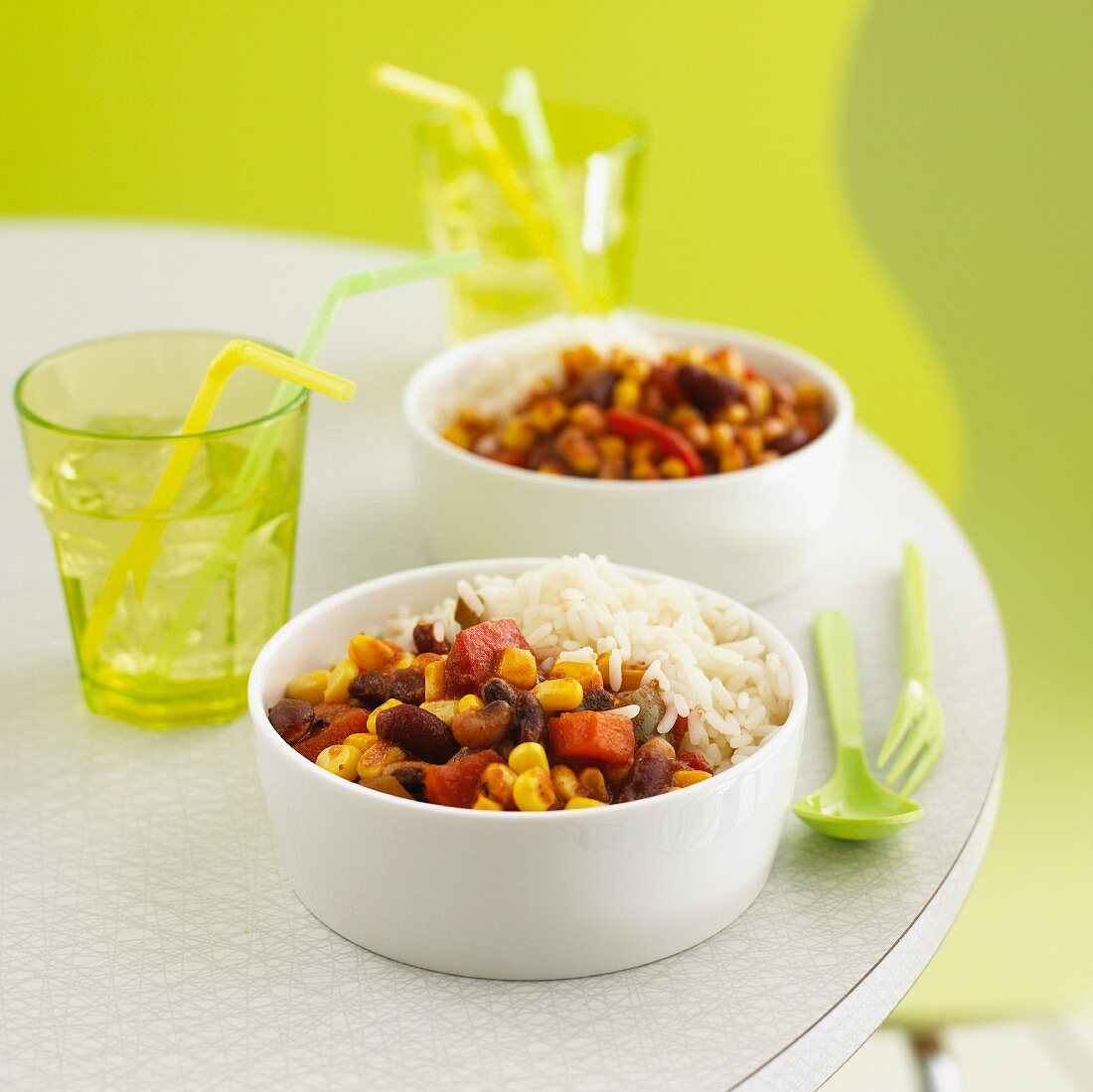 Chilli con carne with sweetcorn on a bed of rice