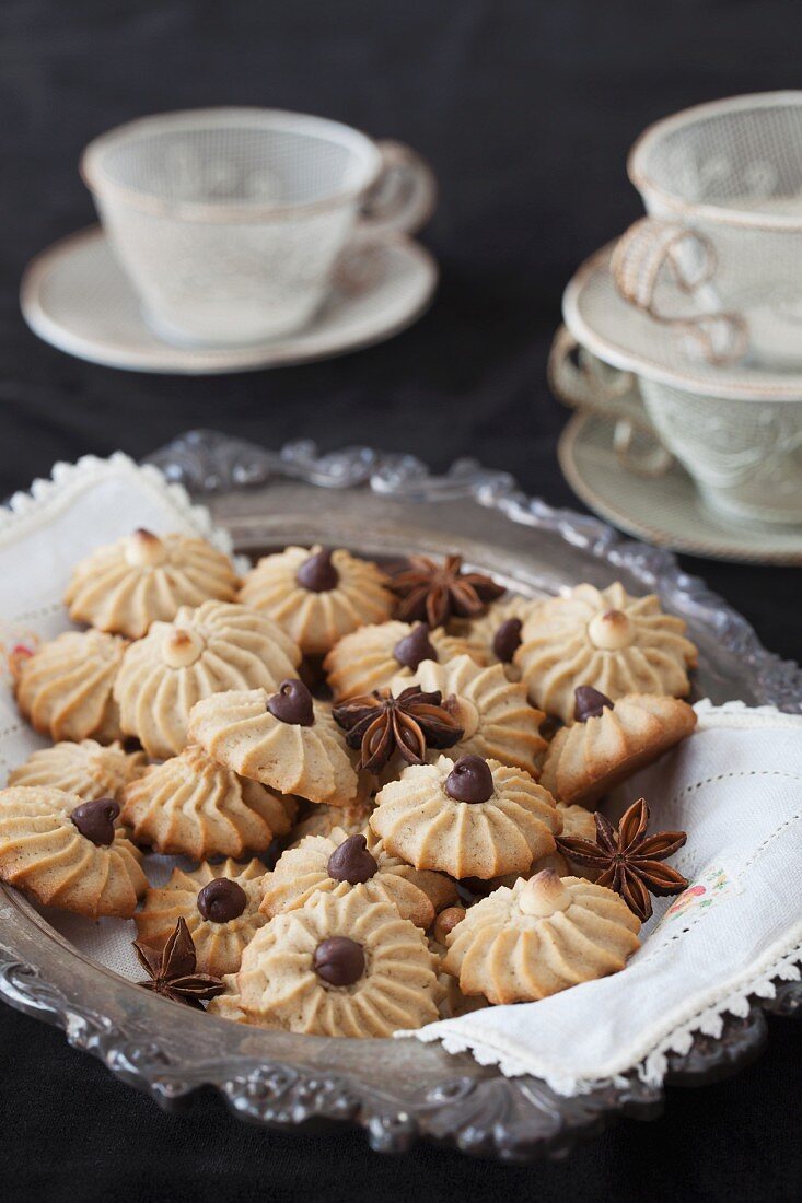 Anise cookies with chocolate chips