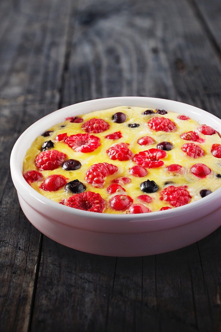 Clafouti with berries