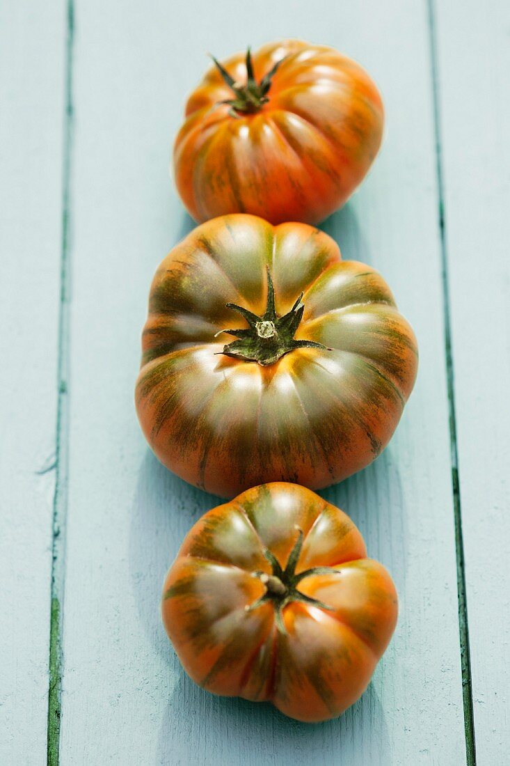 Drei Marmande Tomaten