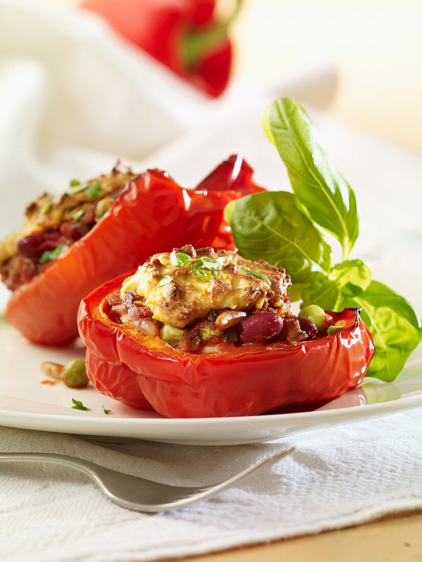 Stuffed peppers with kidney beans