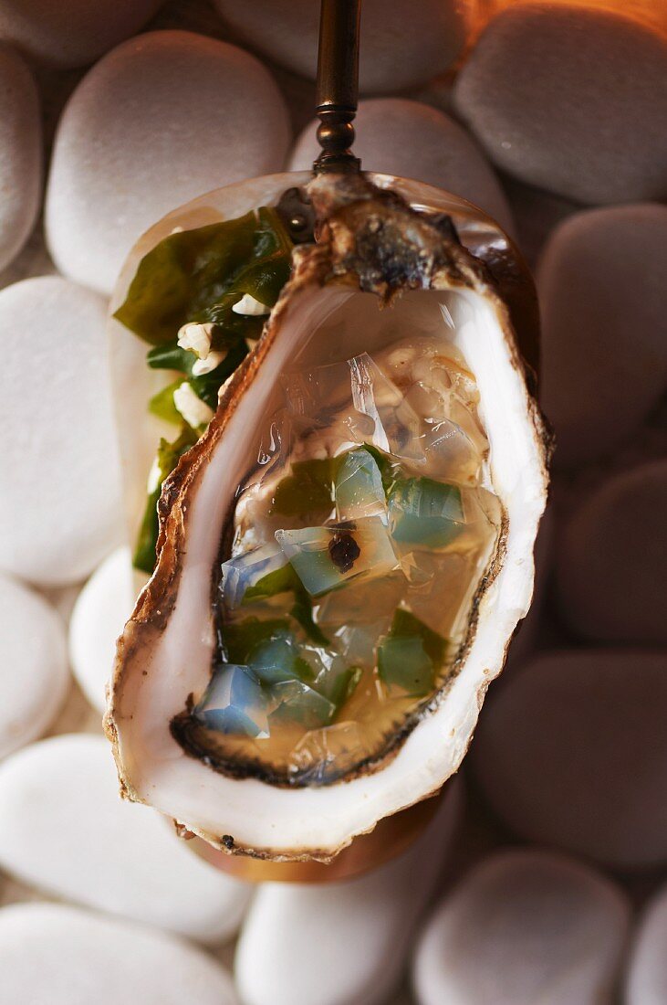 Fresh oyster with peppercorn jelly