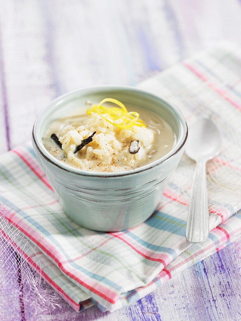 Rice pudding with vanilla and lemon zest (Spain)