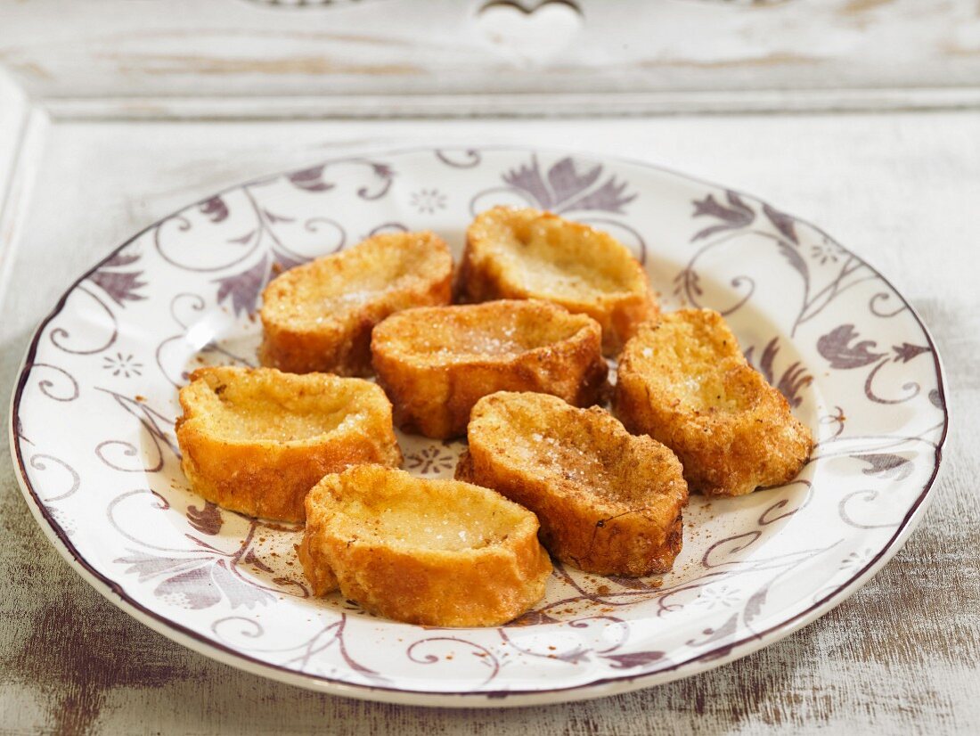 Torrijas de leche (French Toast mit Zimt und Honig, Spanien)