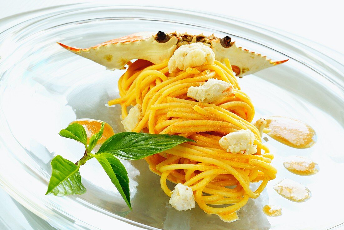 Spaghetti with crab (Thailand)