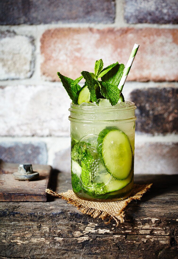 Mojito with cucumber and fresh mint