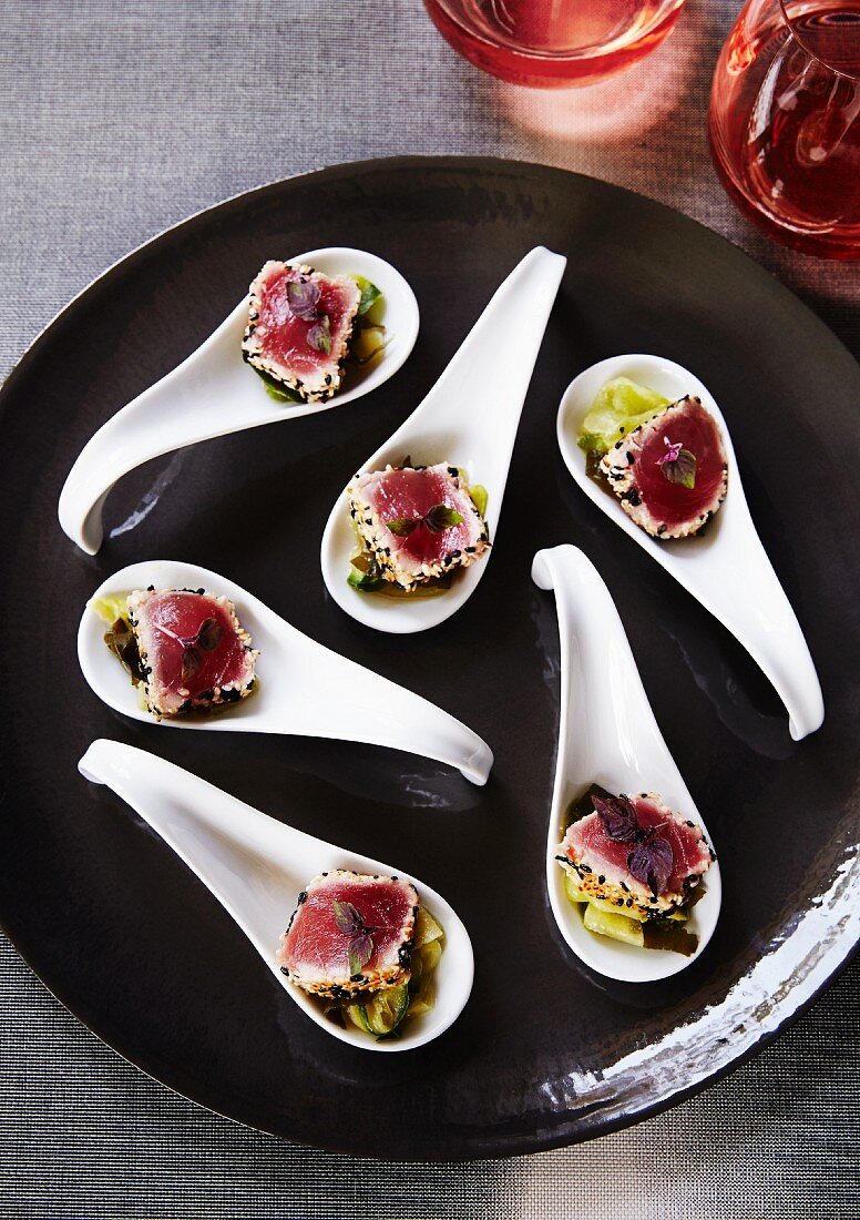 Tasting spoons with seared tuna