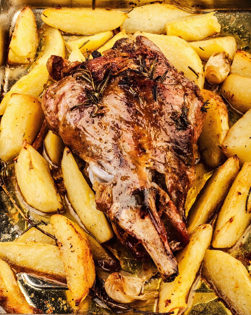 Roasted lamb with potatoes