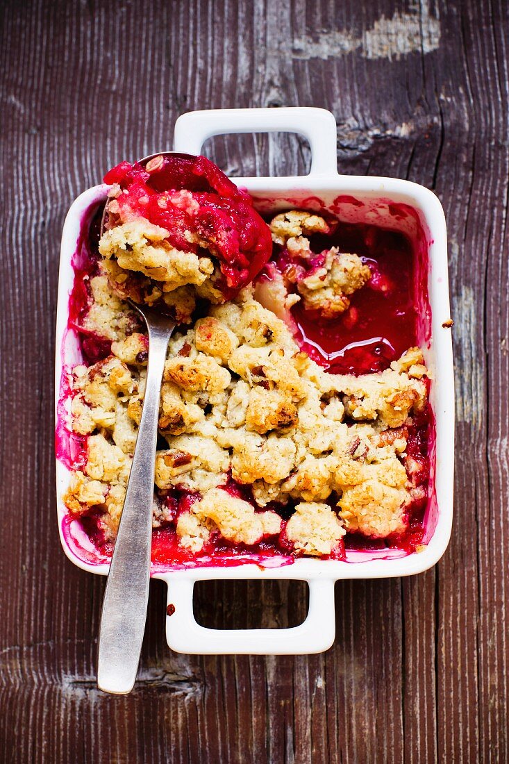 Apple and blackberry crumble bake