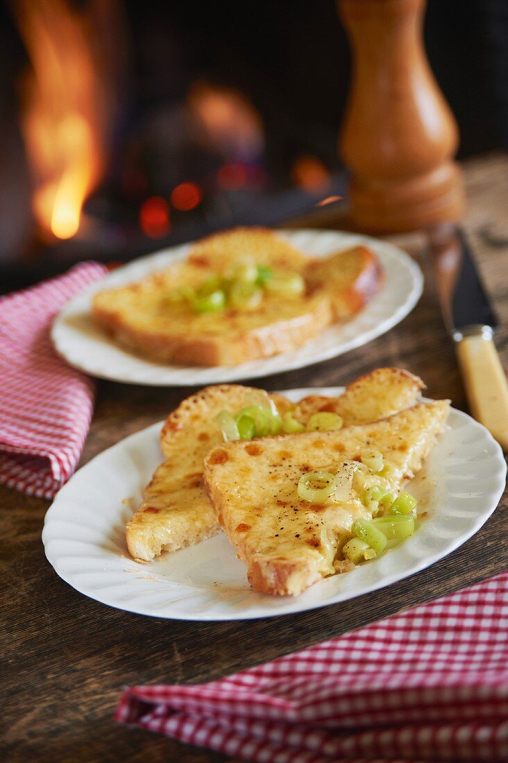 Welsh rarebit with spring onions