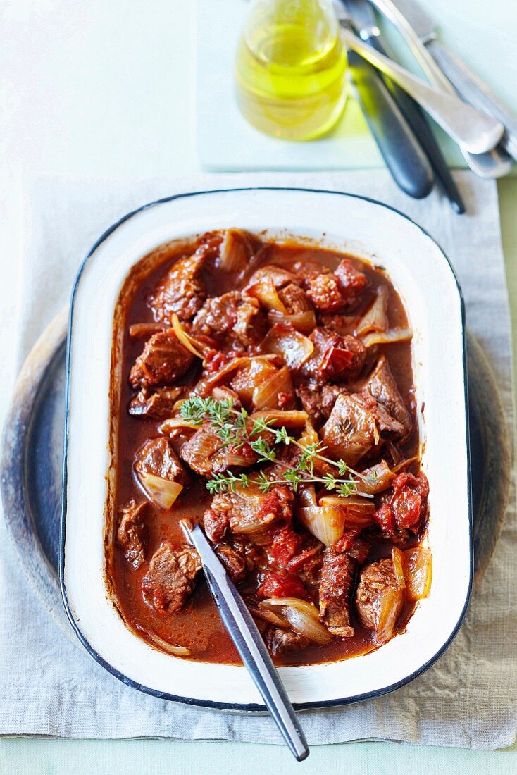 Beef goulash with onions