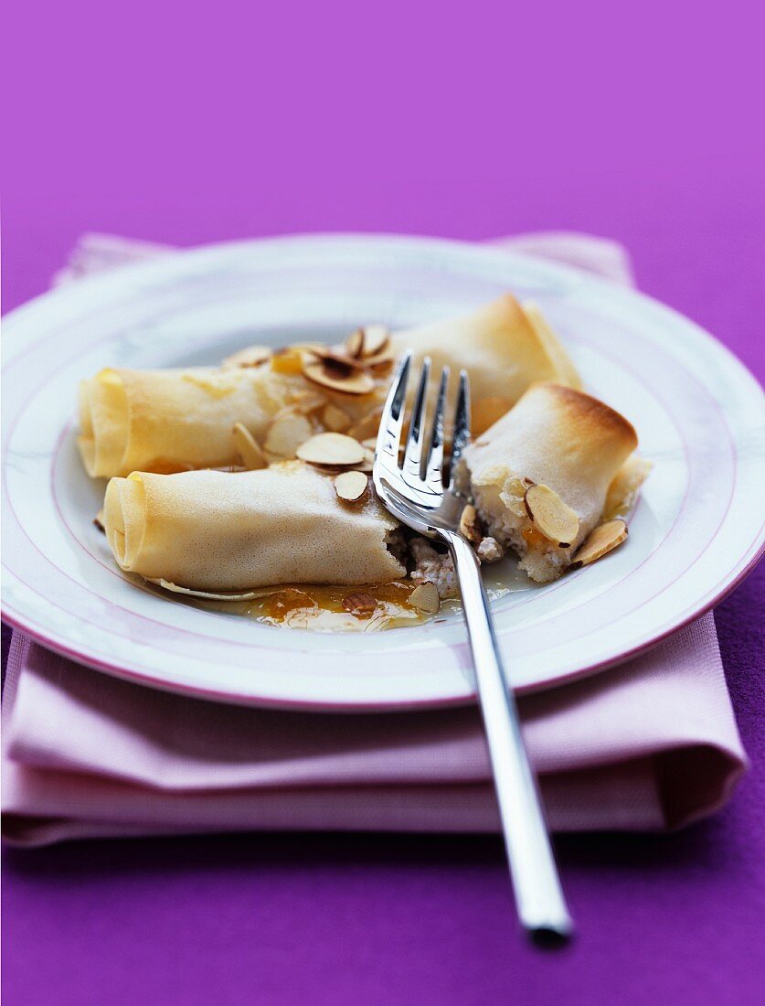 Cottage cheese crepes with slivered almonds
