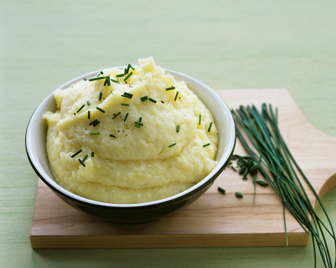 Buttermilk mashed potatoes with chives