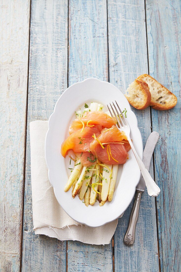 Roast asparagus with smoked salmon and lemon zest