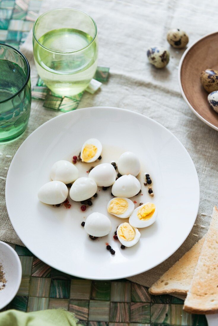 Pickled quails eggs
