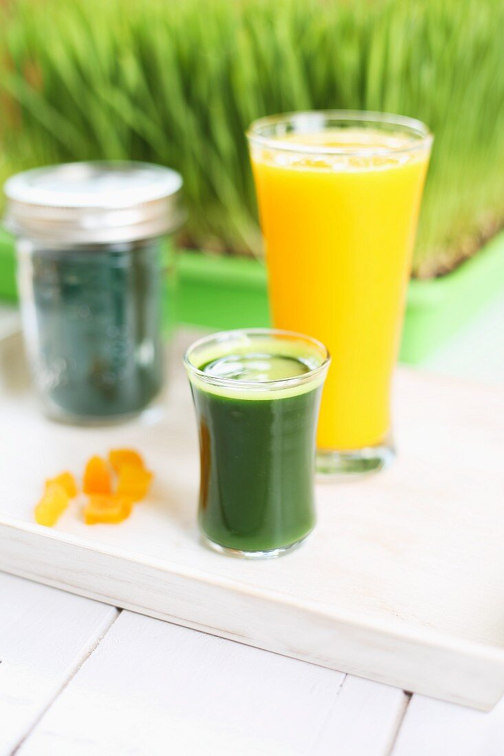 Wheatgrass juice, orange juice and spirulina