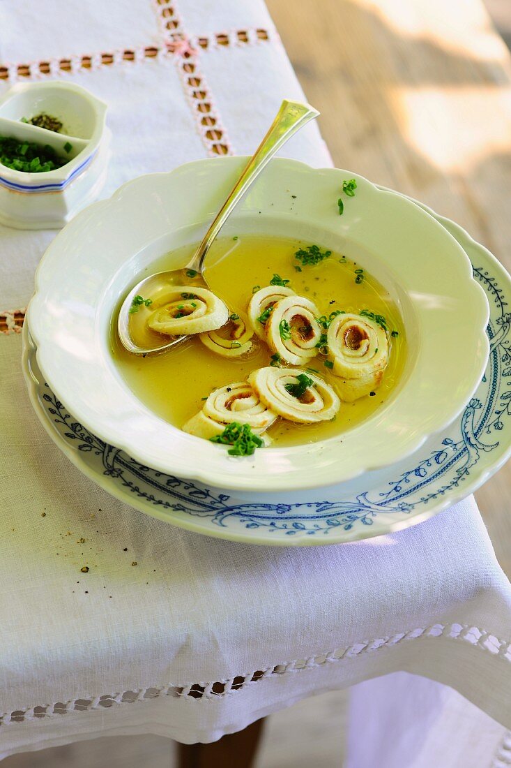 Pancake soup with chives