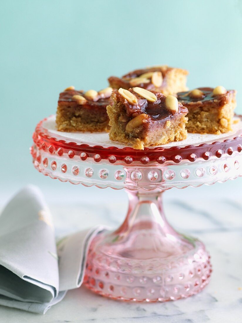 Gebäckschnitten mit Erdnussbutter & Marmelade