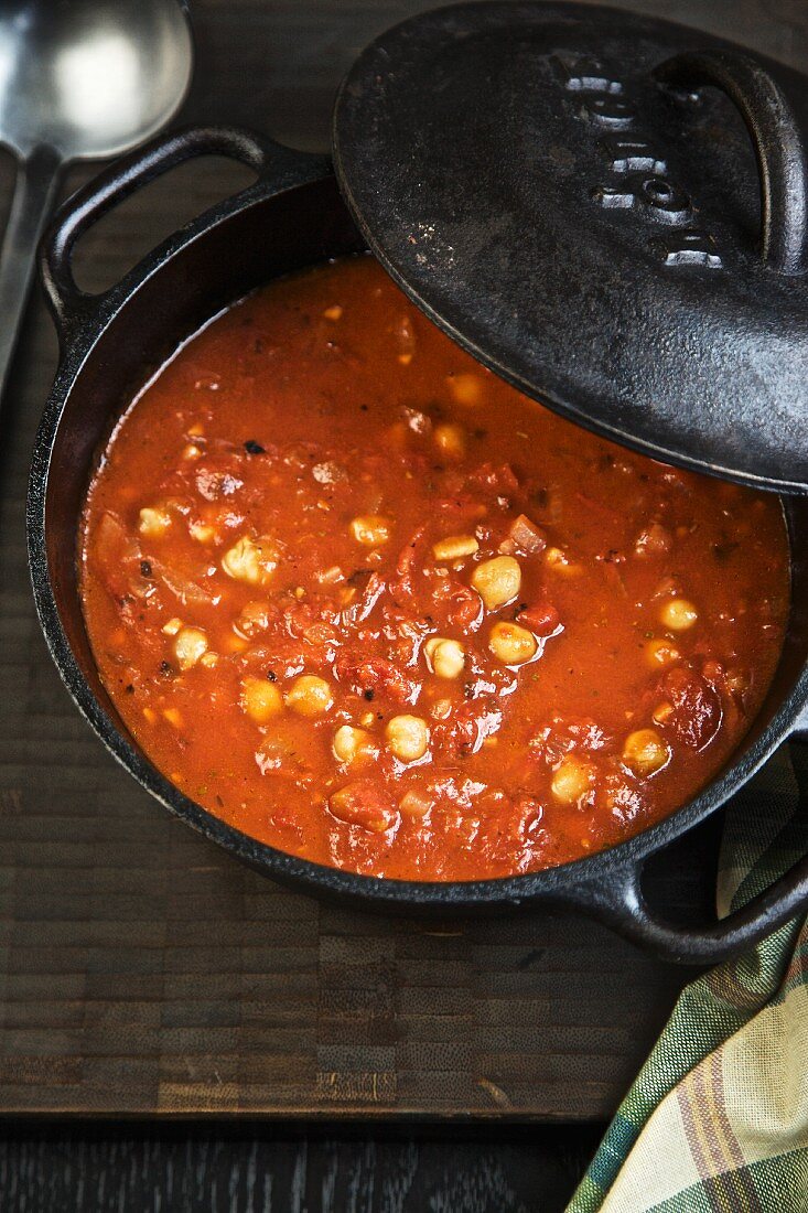 Tomato soup with chickpeas in a cast iron pan