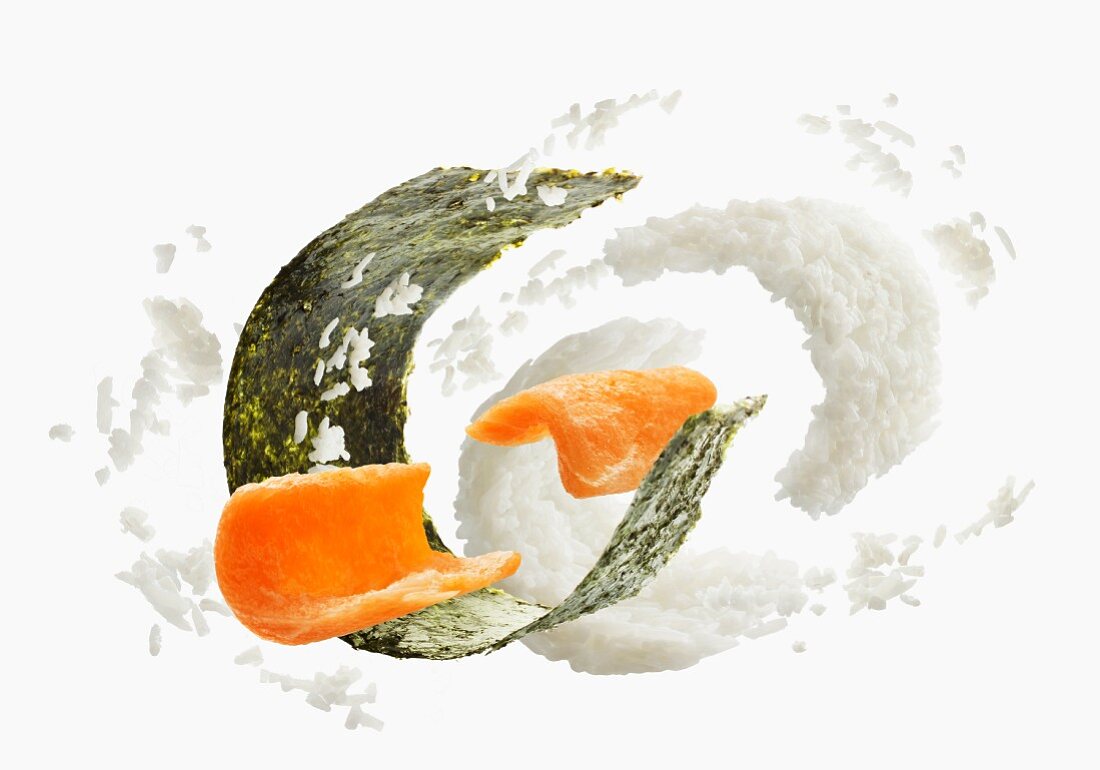 Zutaten für Maki-Sushi mit Lachs