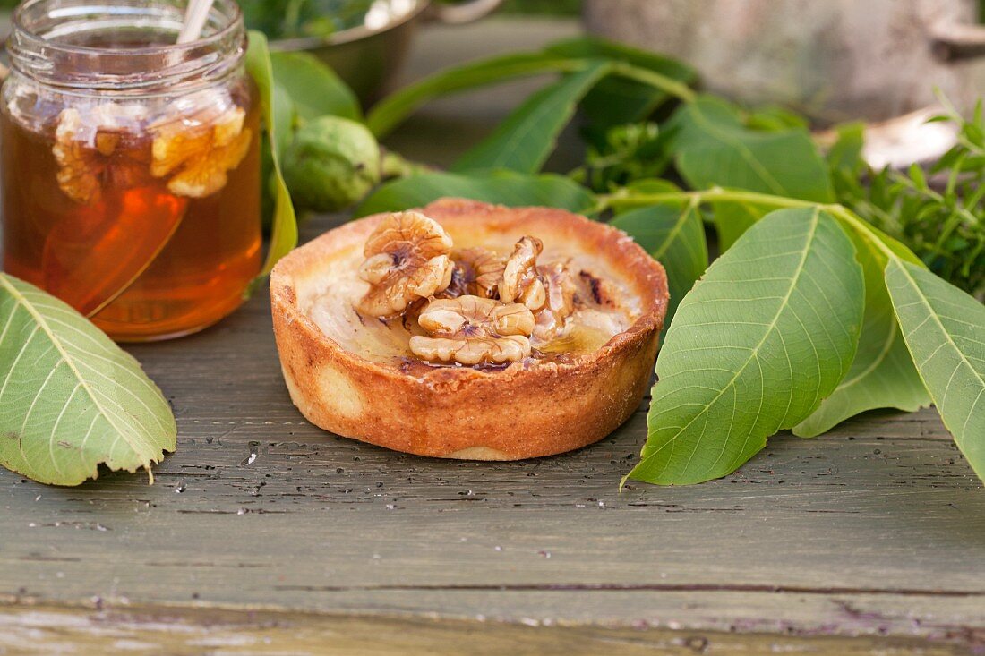 A pear tartlet with walnuts