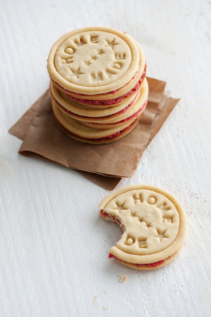 Home-made cakes with a raspberry filling