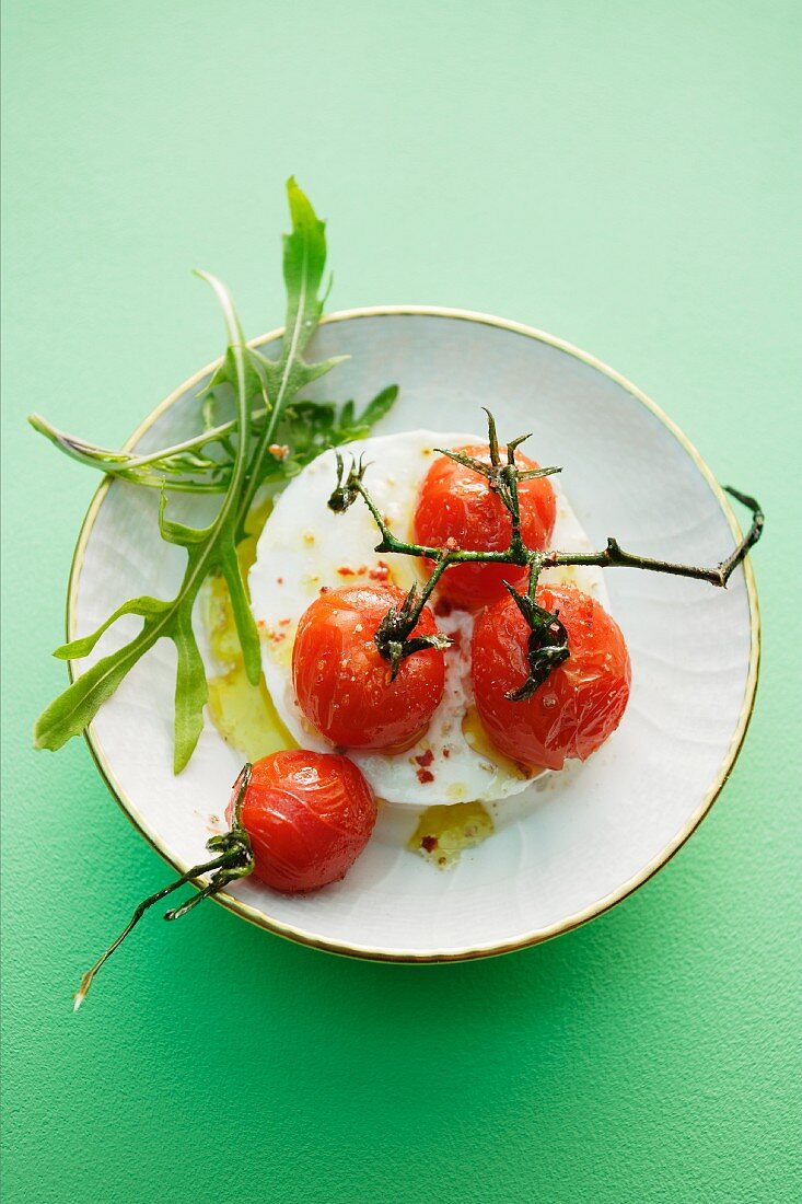 Büffelmozzarella mit karamellisierten Strauchtomaten