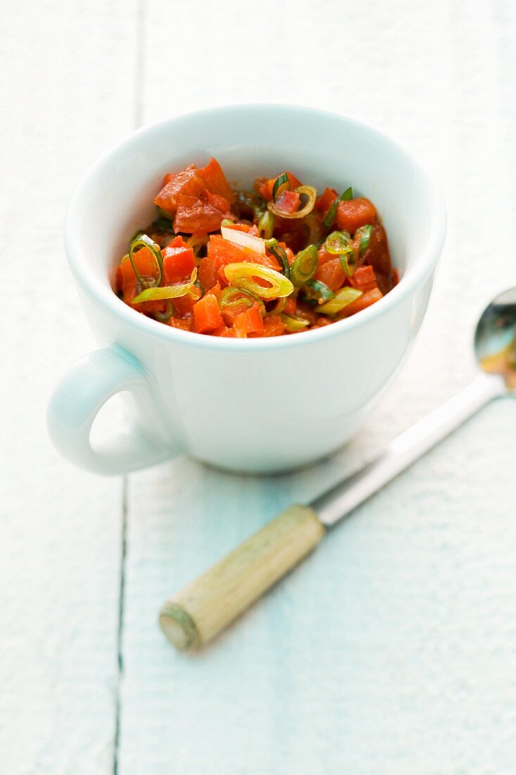 Tomato and pepper relish