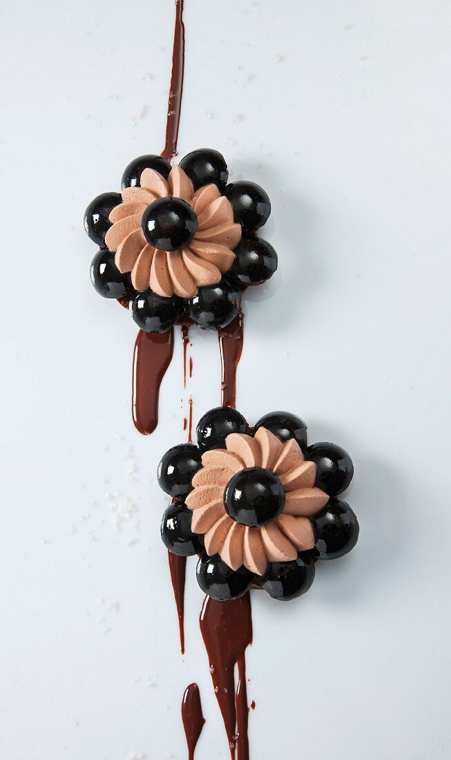Chocolate flowers with Fleur de Sel