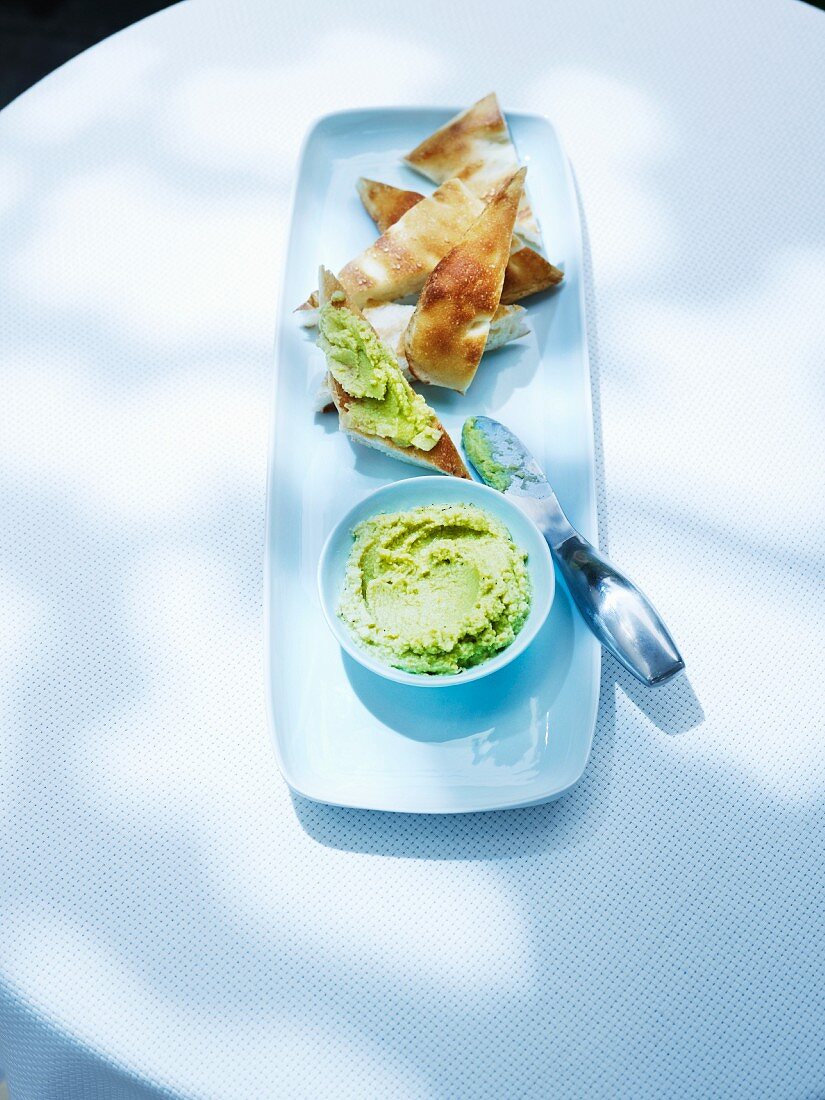 Fava and pecorino spread with bread