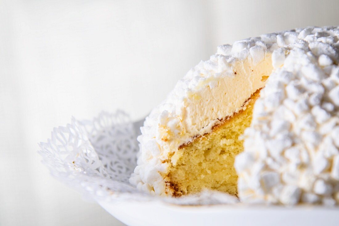A meringue cake, sliced