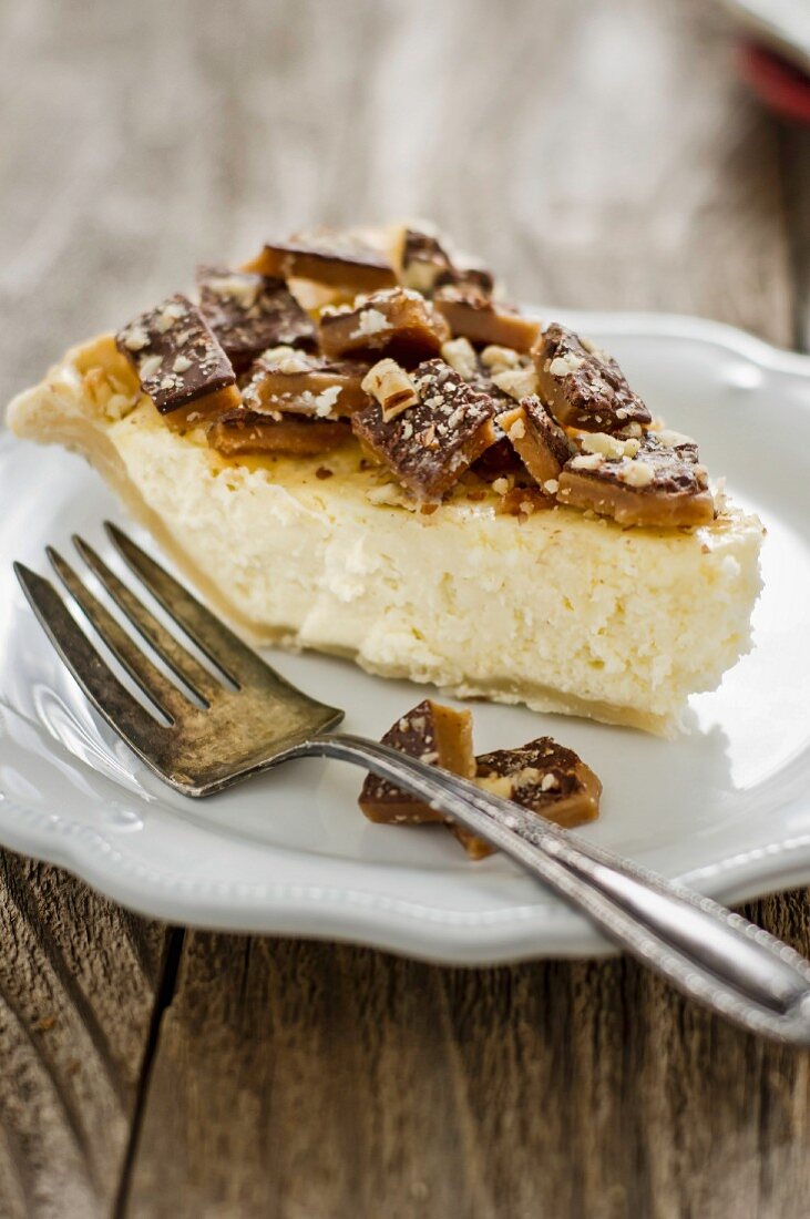 A slice of cheesecake pie