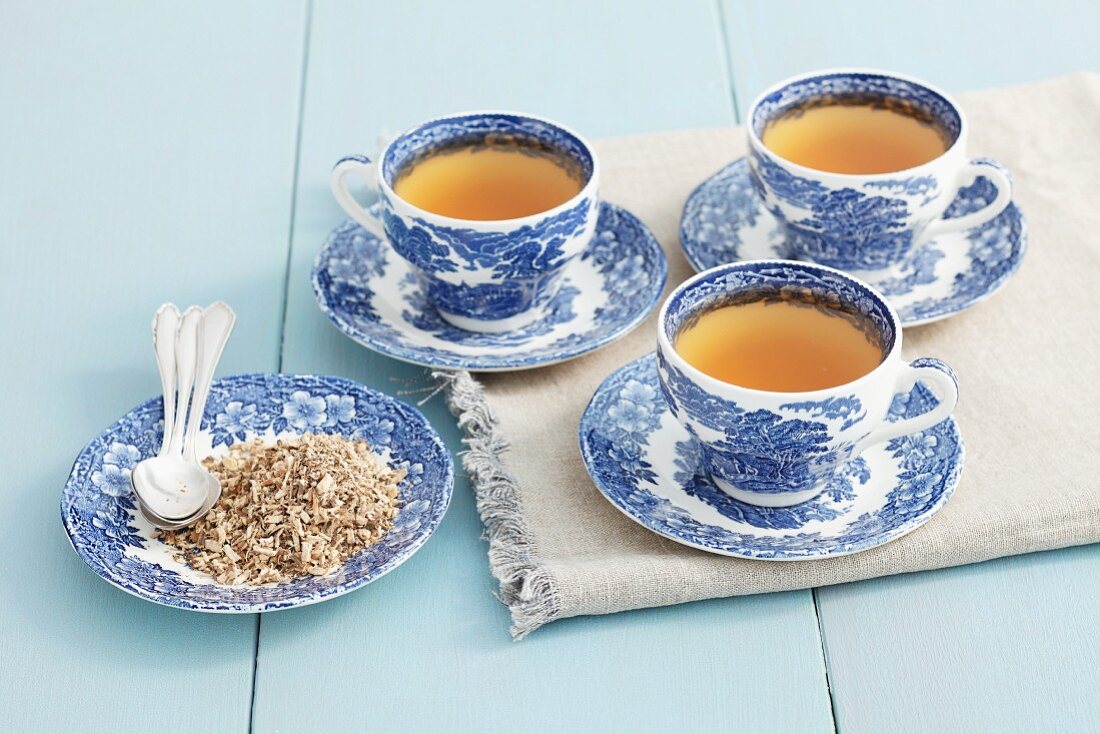 Spiny restharrow tea and dried tea leaves