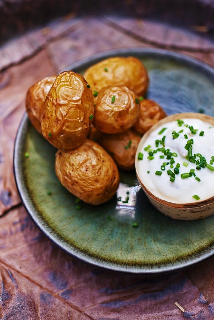 Grilled potatoes and chive quark
