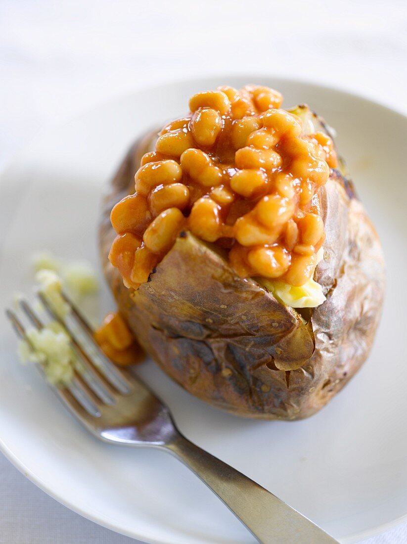 Baked potato and baked beans