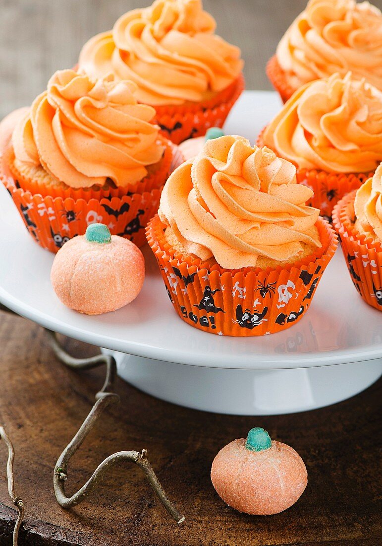 Autumnal pumpkin cupcakes
