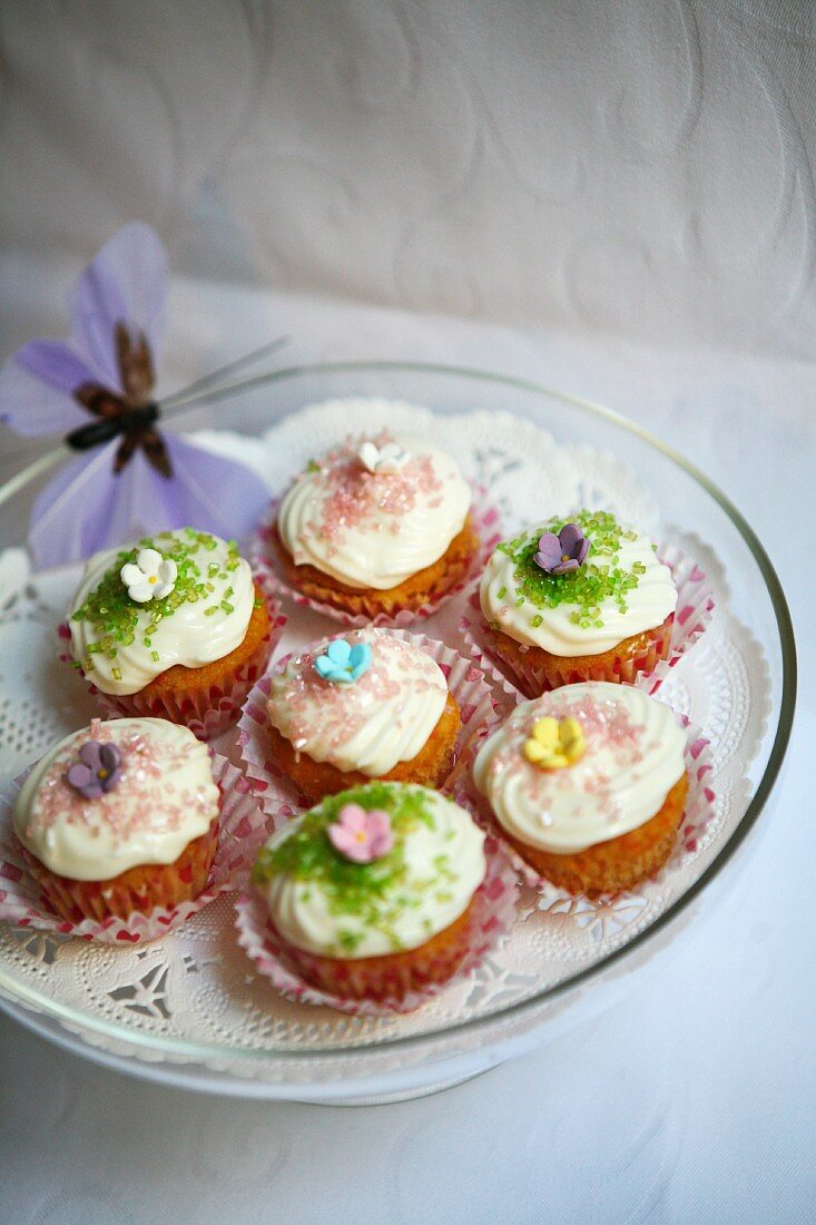 Delicate spring cupcakes