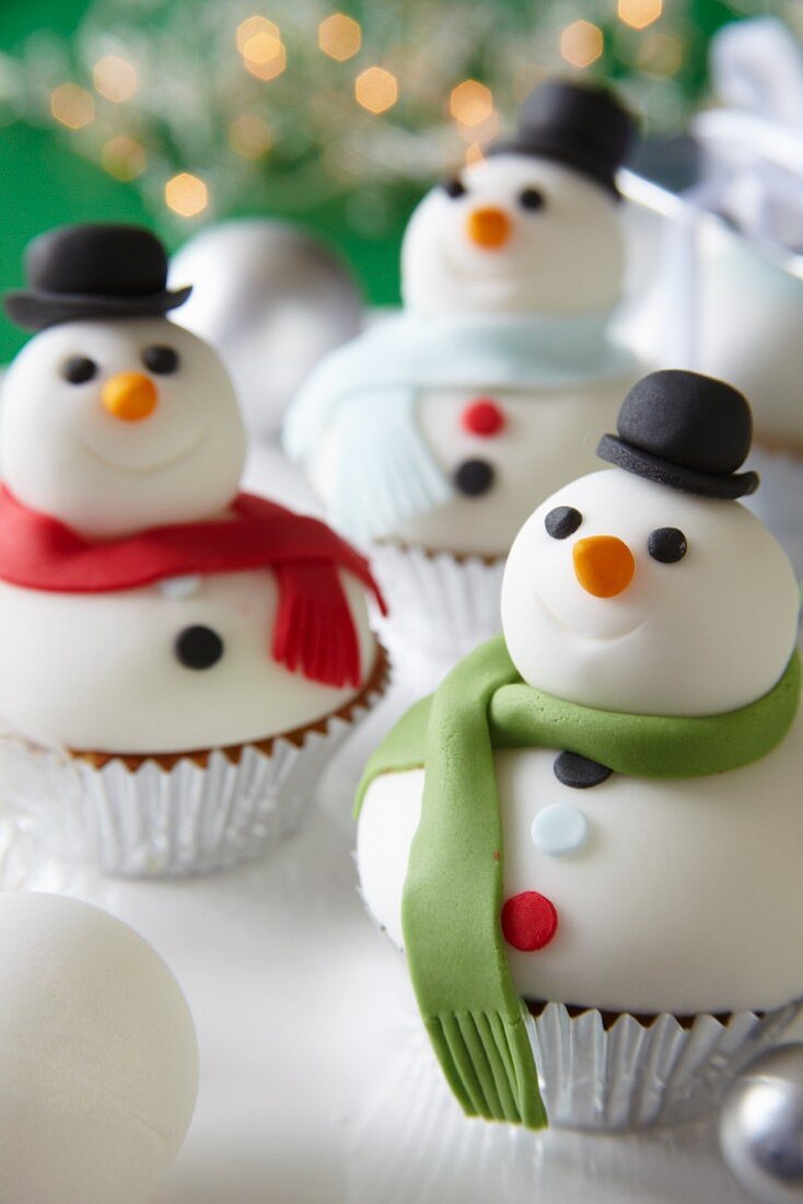Cupcake-Schneemänner für Weihnachten
