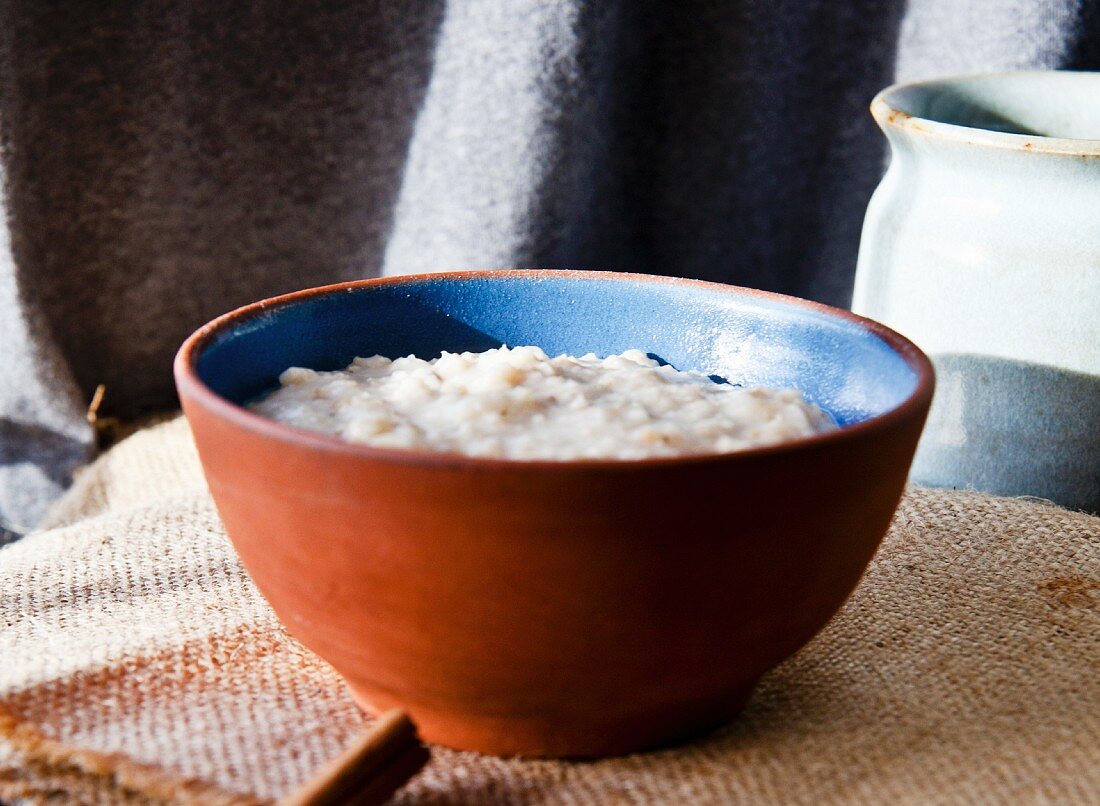 Porridge with yogurt and cinnamon