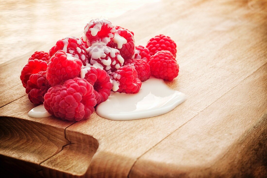 Raspberries and cream