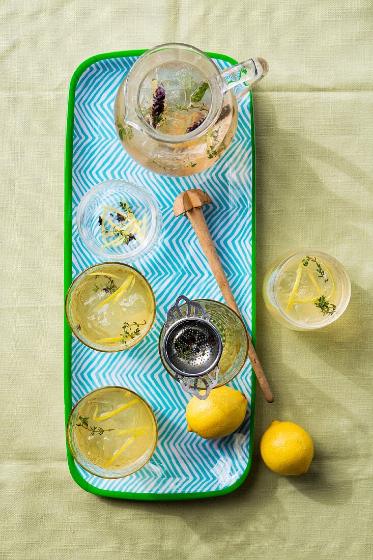 Lemon and herb drinks made with vodka