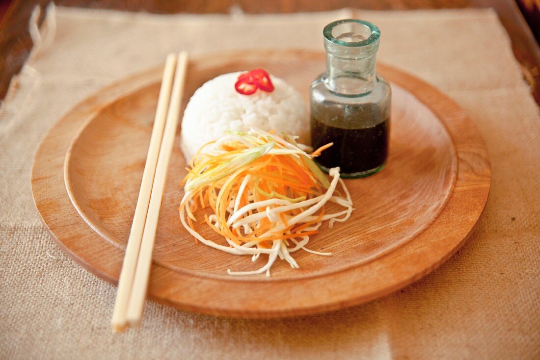 Sushi rice with shredded vegetables and soy sauce (Japan)