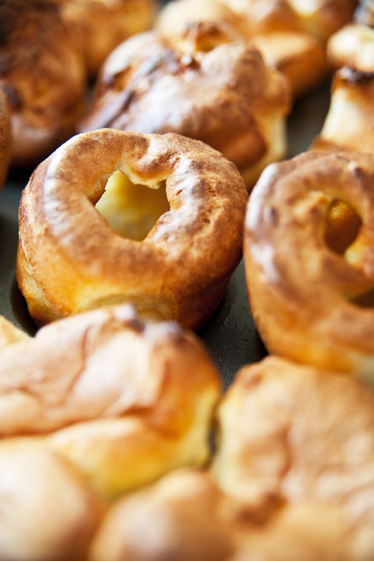 Freshly baked Yorkshire puddings (close-up)