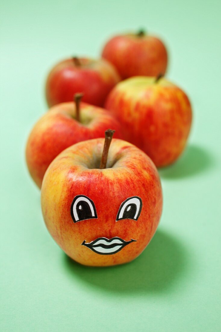 An apple with a face