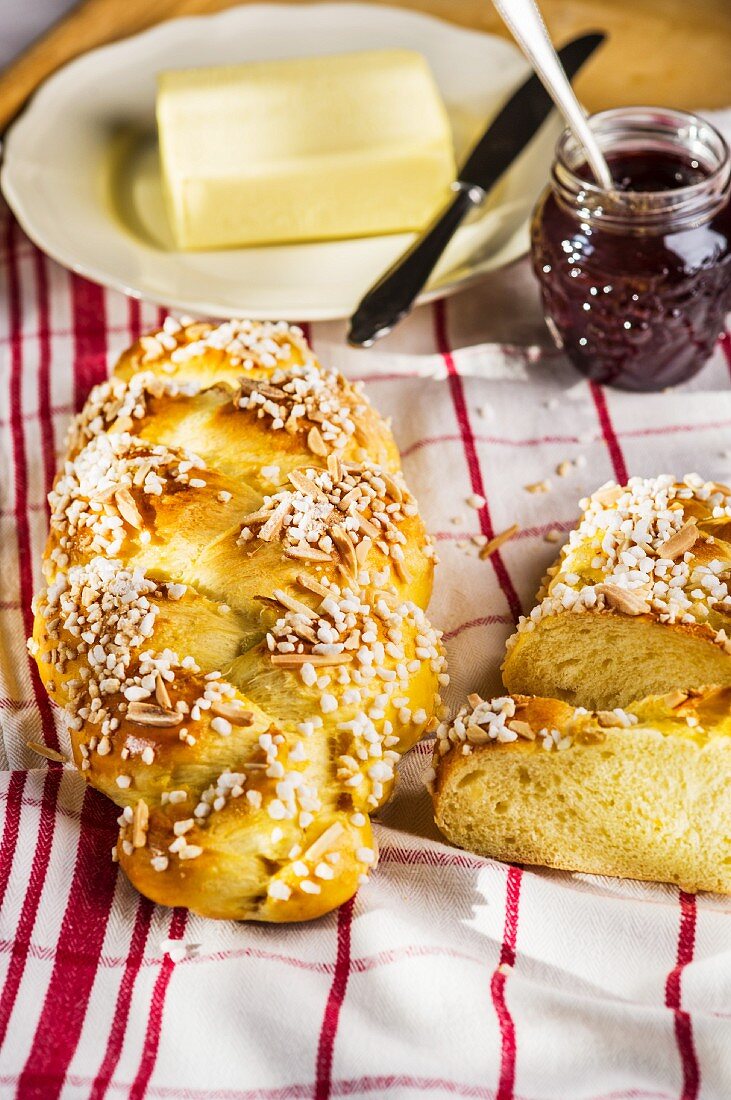 Braided loaf with rock sugar and almonds